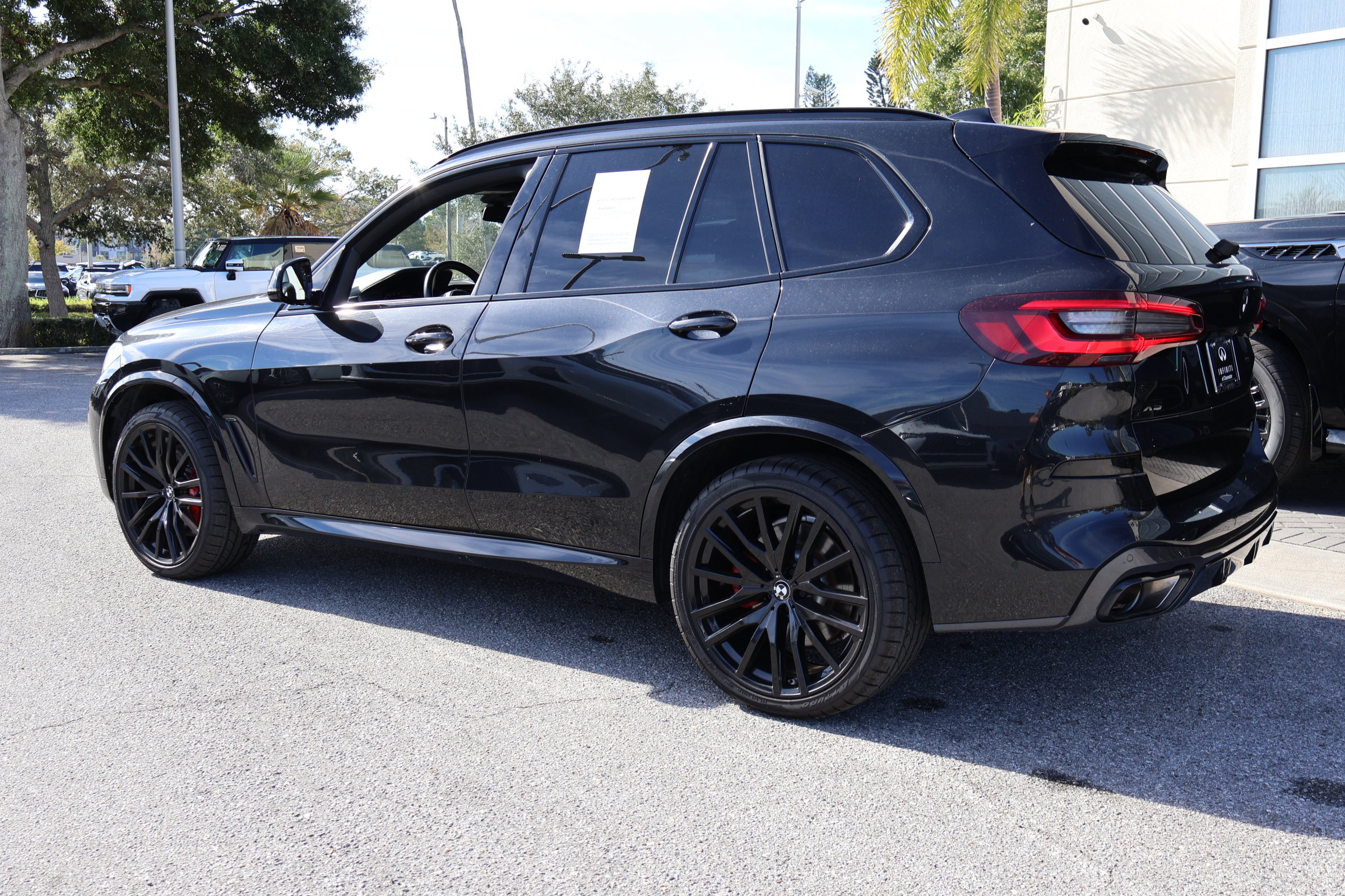 Used 2023 BMW X5 M50i w/ Executive Package image 7