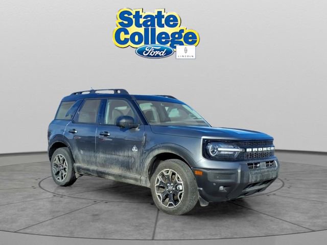 Used 2025 Ford Bronco Sport Outer Banks w/ Outer Banks Tech Package+ AWD/4WD image 2