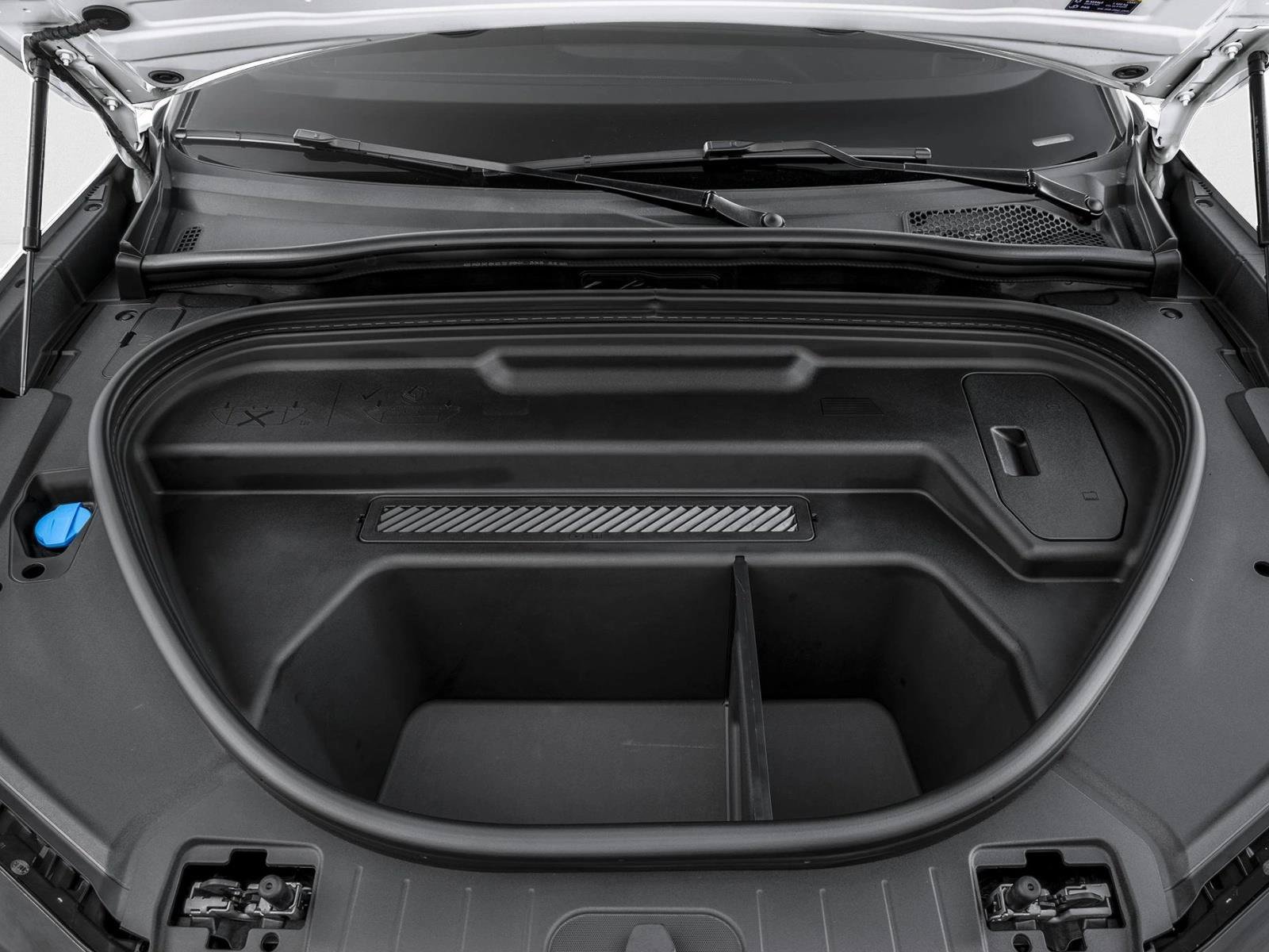 New 2027 Audi SQ6 e-tron Prestige AWD/4WD image 8