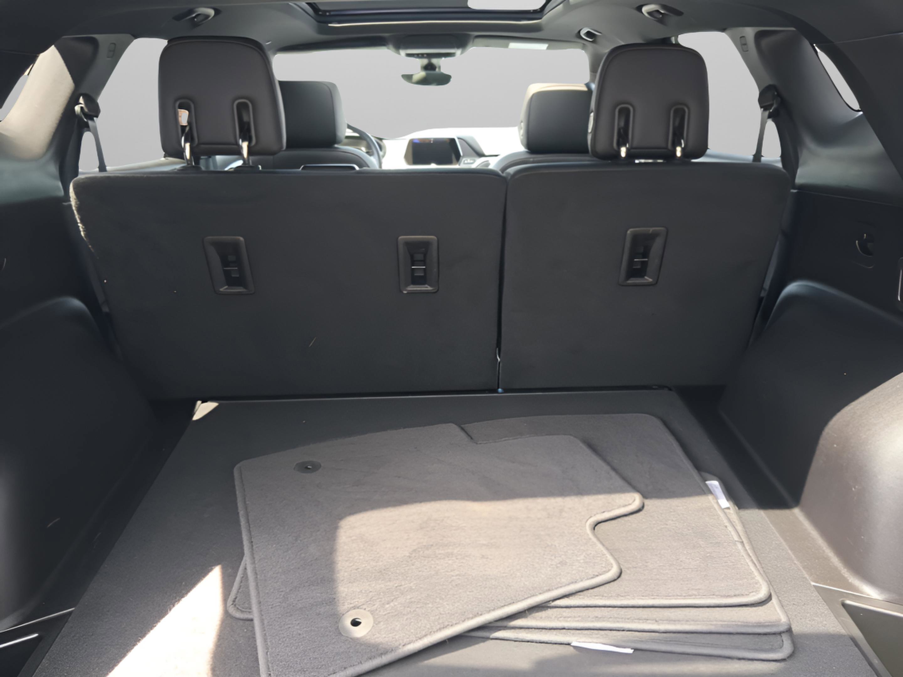 Used 2020 Chevrolet Blazer RS FWD image 29