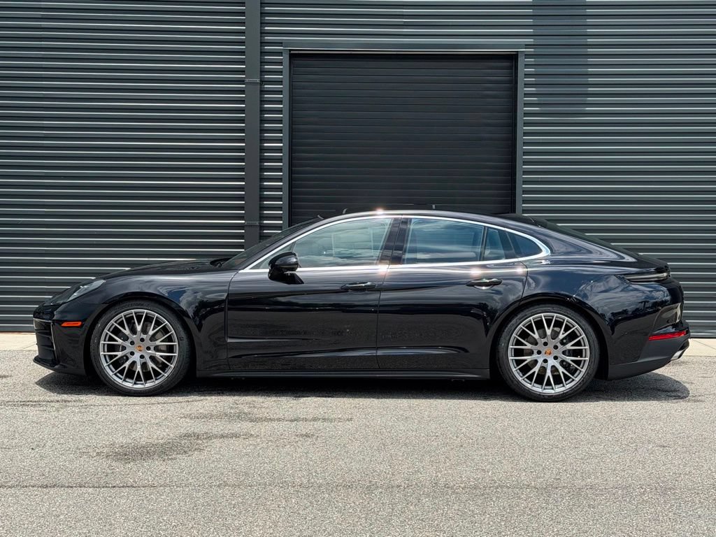 New 2026 Porsche Panamera RWD image 2