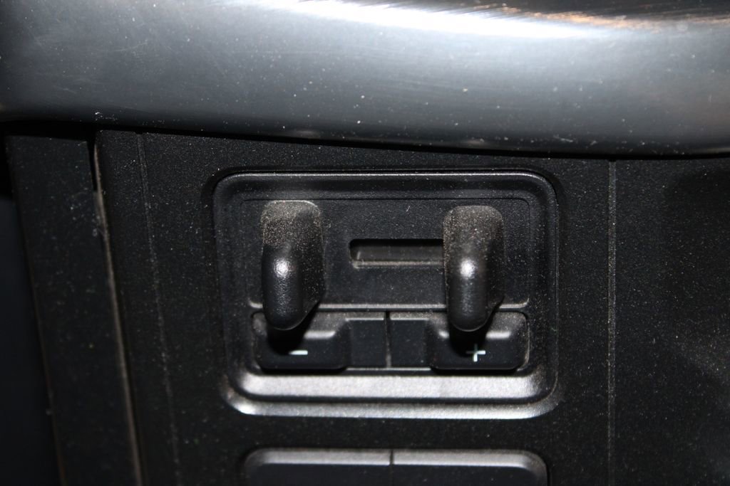 Used 2022 Ford F150 Lariat image 33