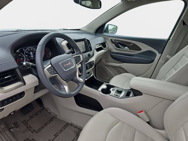 Used 2024 GMC Terrain Denali w/ Denali Premium Package AWD/4WD image 19