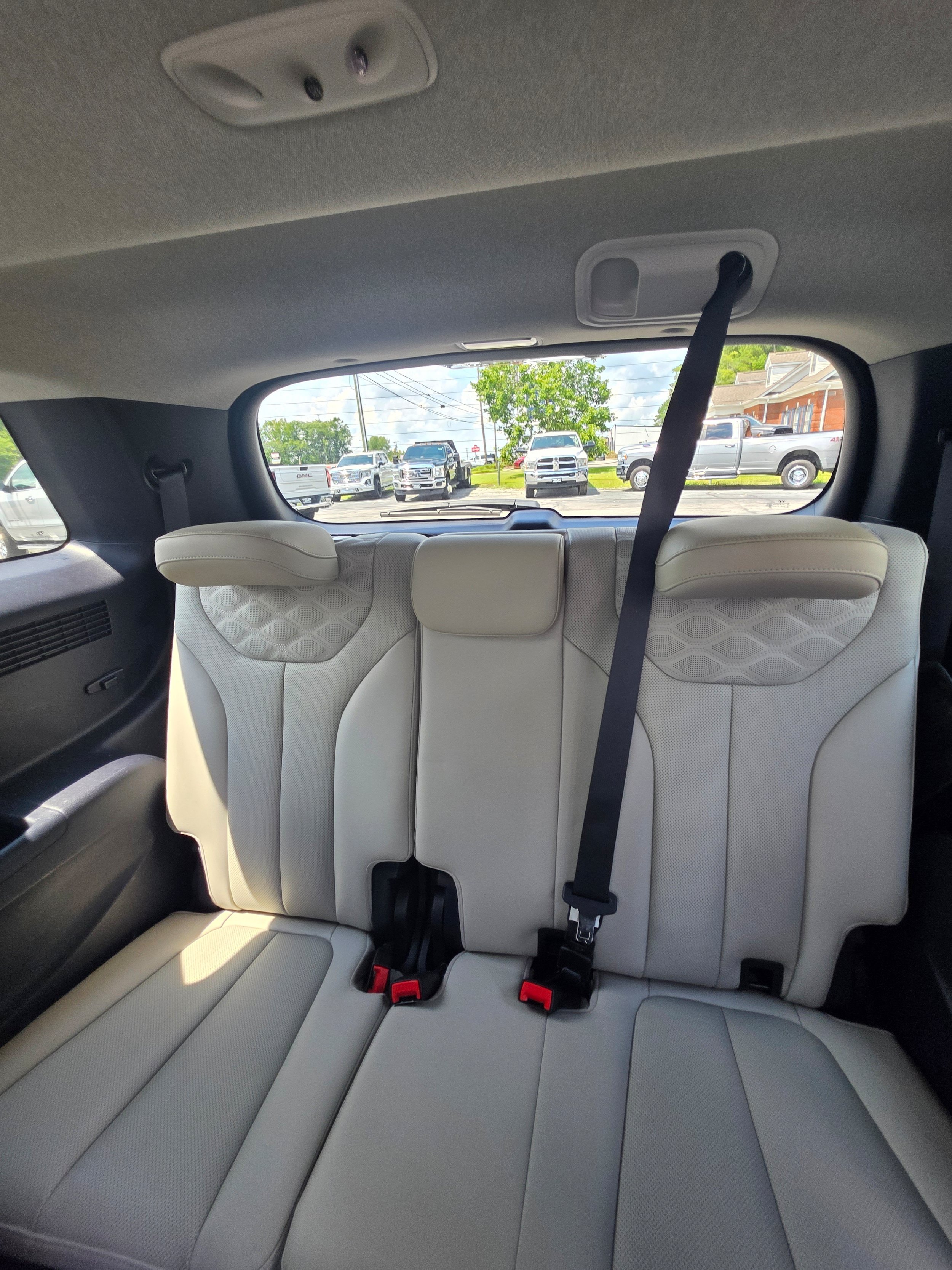 Used 2021 Hyundai Palisade Limited w/ Cargo Package AWD/4WD image 28