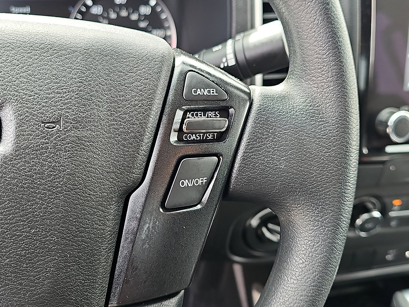 Certified 2024 Nissan Frontier SV image 22