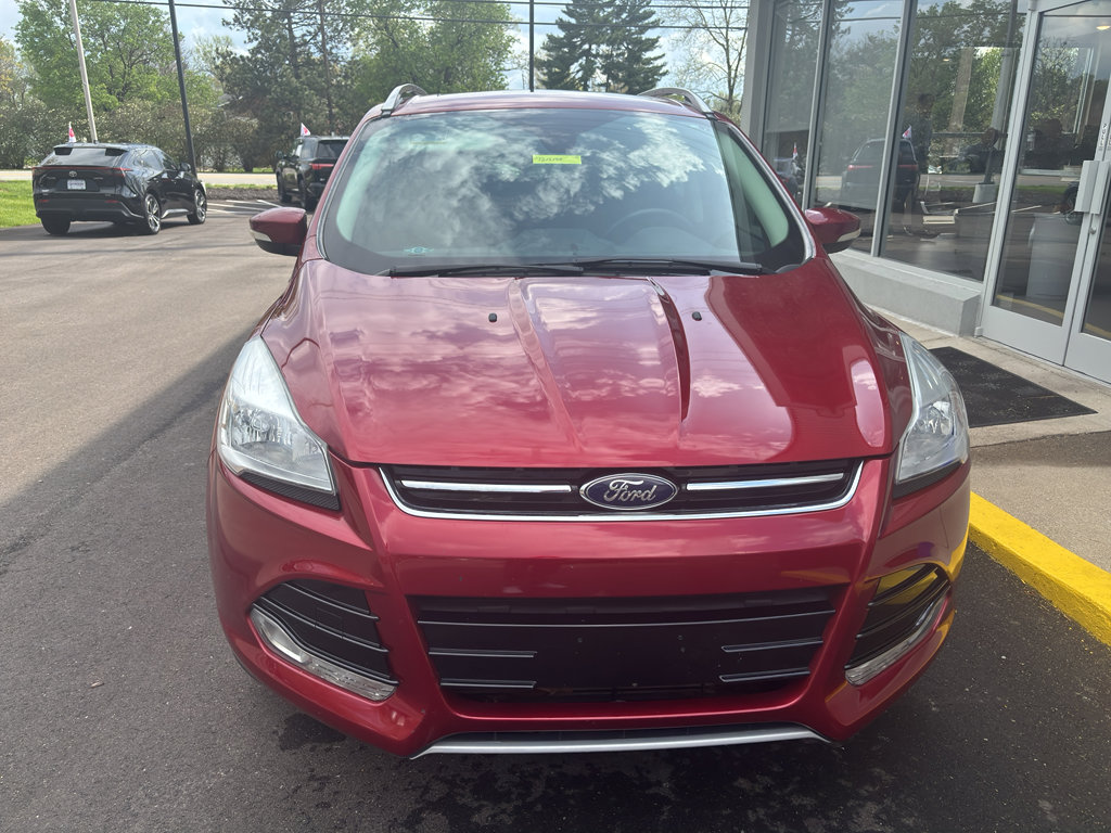 Used 2015 Ford Escape Titanium image 2