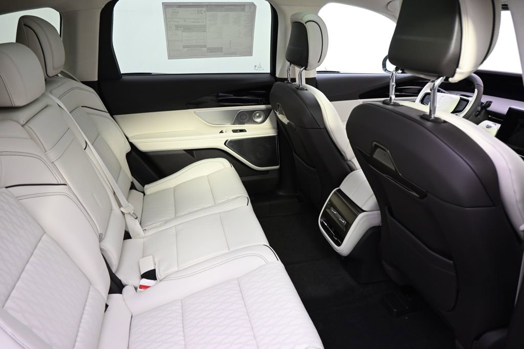 New 2026 Lincoln Nautilus Black Label w/ Jet Appearance Package image 18