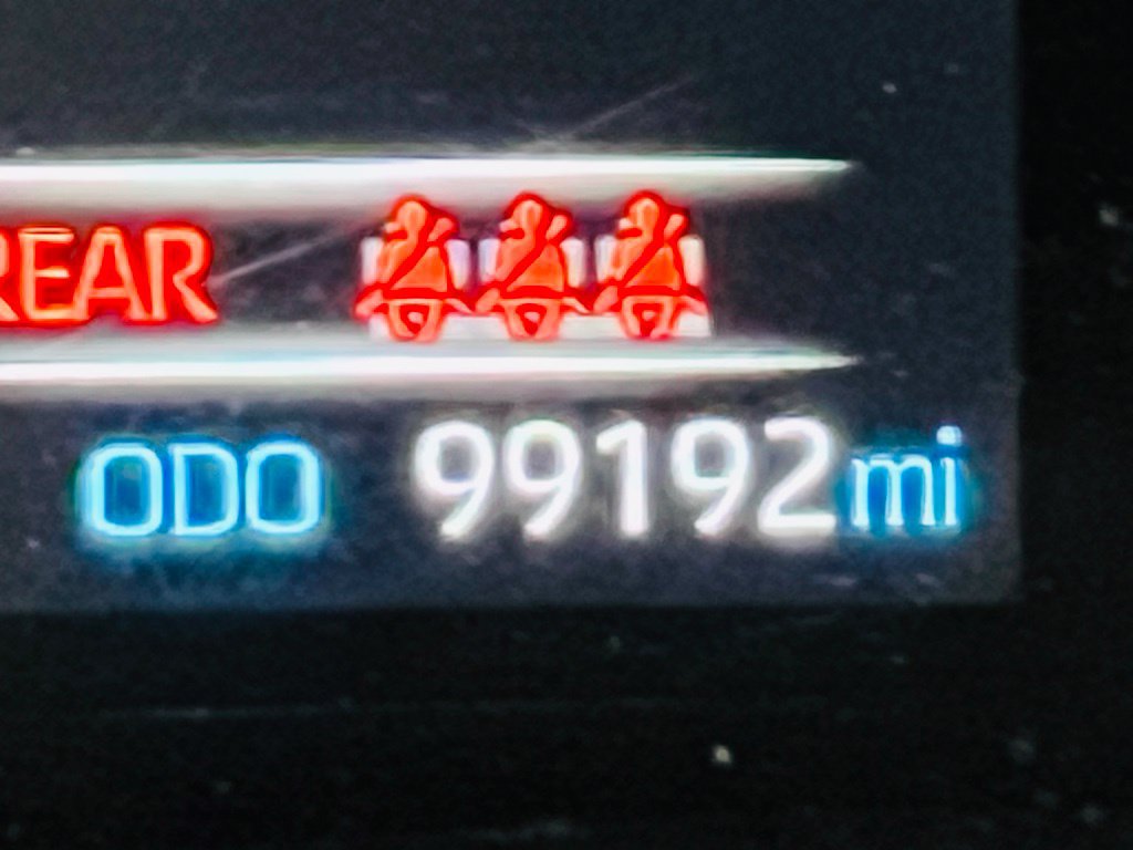 Used 2021 Toyota RAV4 XLE w/ Convenience Package FWD image 8