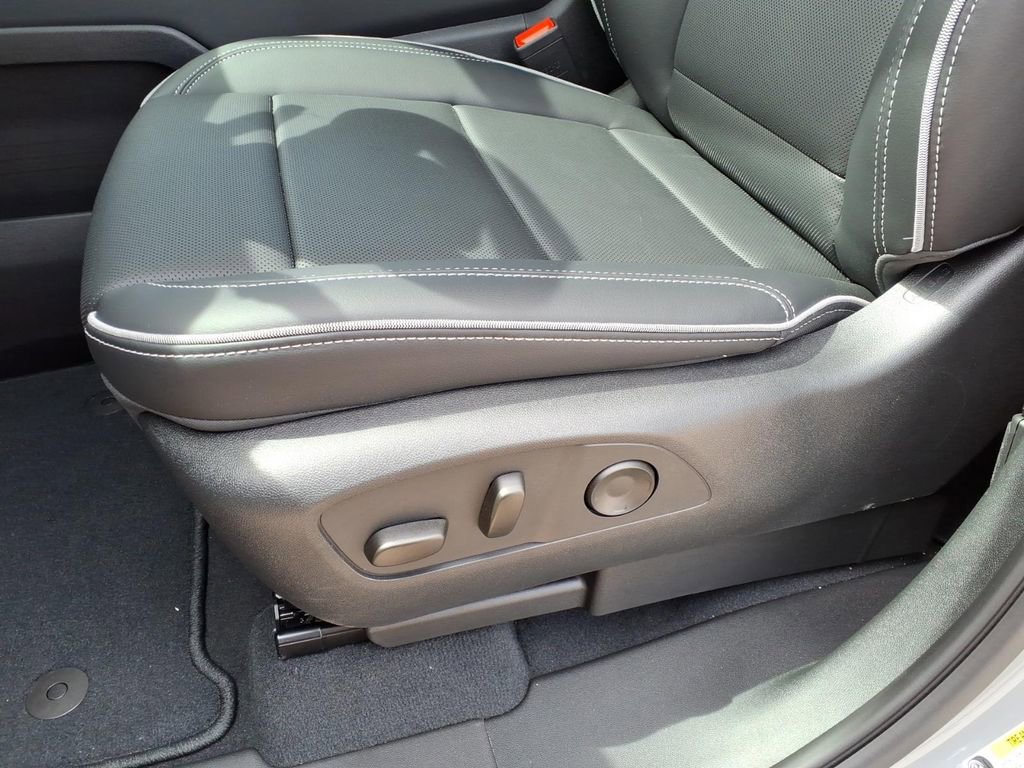 New 2026 Chevrolet Silverado EV LT w/ Plus Package AWD/4WD image 17