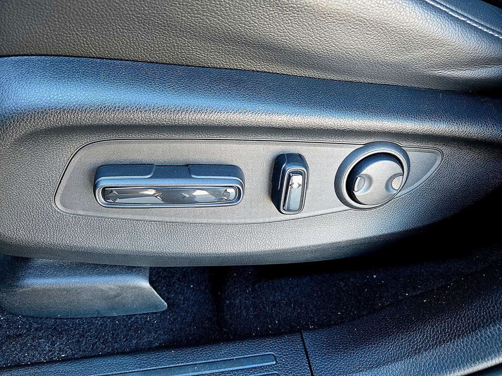 Used 2024 Honda CR-V EX-L image 23