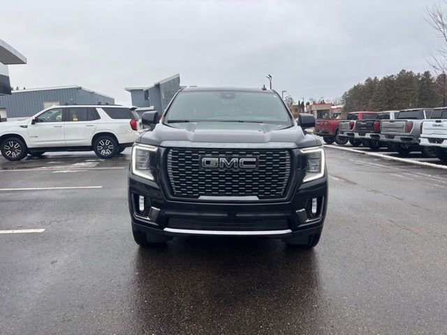 Used 2023 GMC Yukon Denali Ultimate image 3