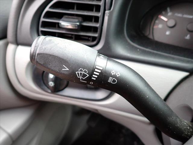 Used 2002 Ford Taurus SES image 19