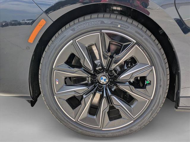 New 2026 BMW 750e xDrive w/ Executive Package AWD/4WD image 10