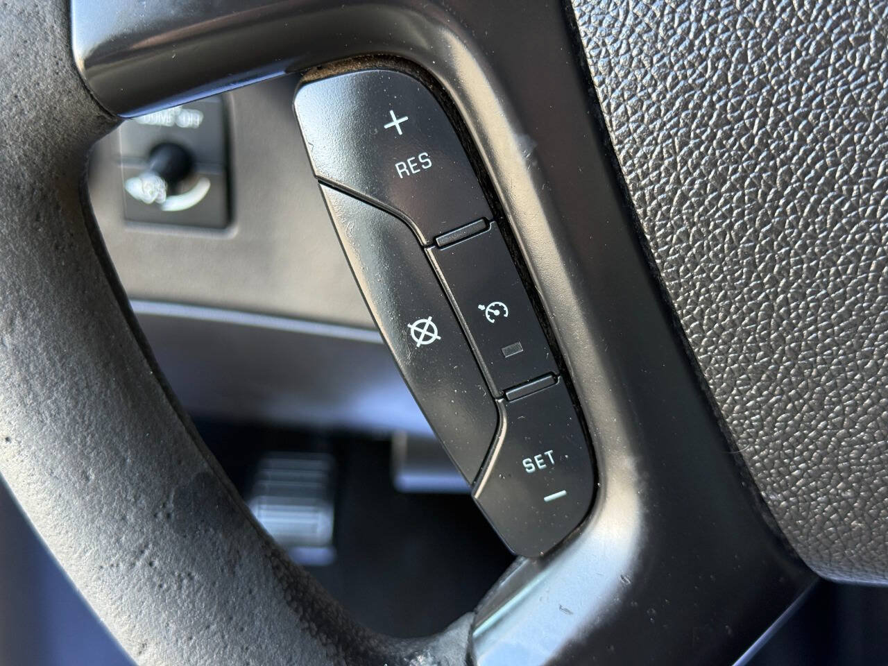 Used 2010 Chevrolet Express 3500 RWD image 15