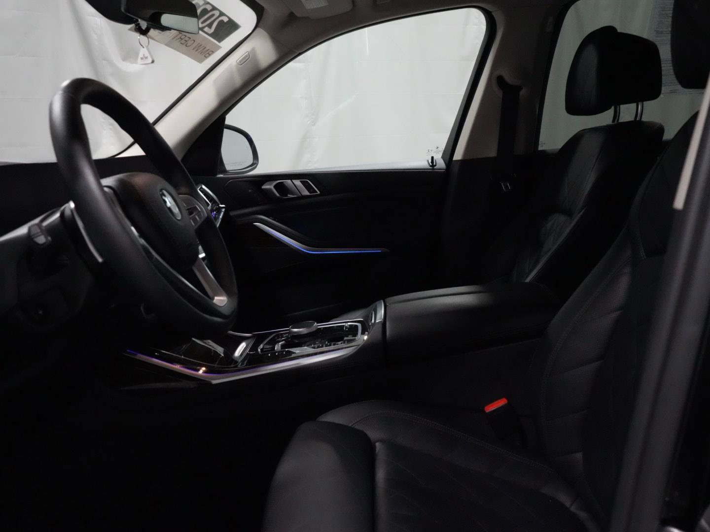 Certified 2023 BMW X7 xDrive40i w/ Parking Assistance Package image 2