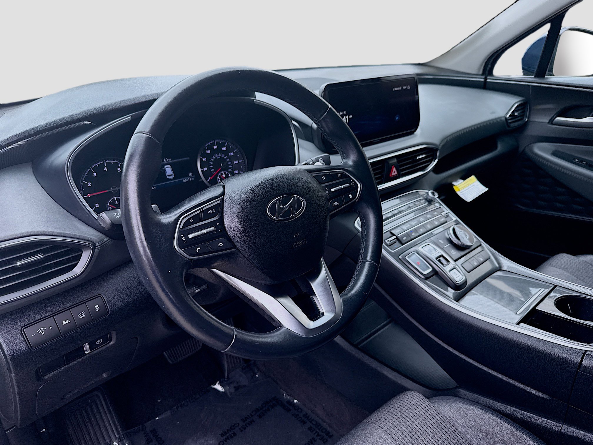 Used 2023 Hyundai Santa Fe SEL image 9