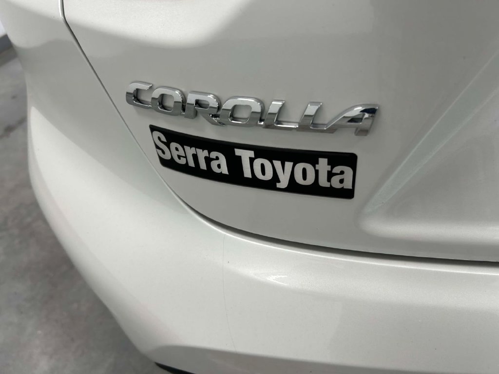 Used 2026 Toyota Corolla LE FWD image 9