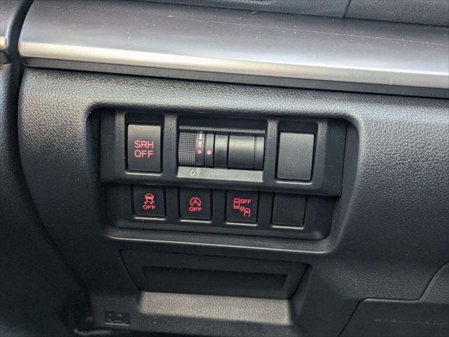 Used 2020 Subaru Crosstrek 2.0i Limited w/ Popular Package #5 image 20