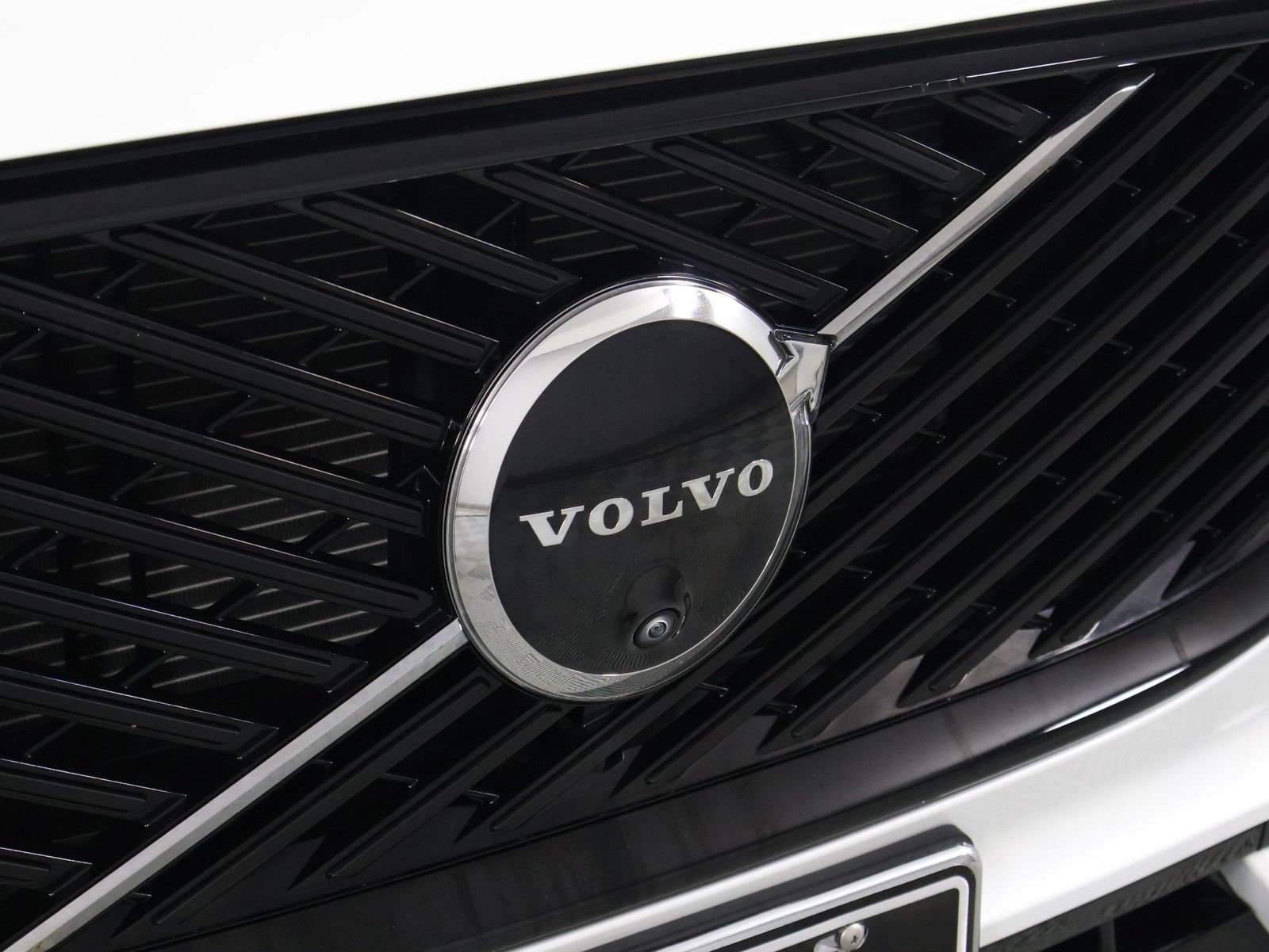 Certified 2026 Volvo XC60 B5 Plus w/ Protection Package Premier AWD/4WD image 27
