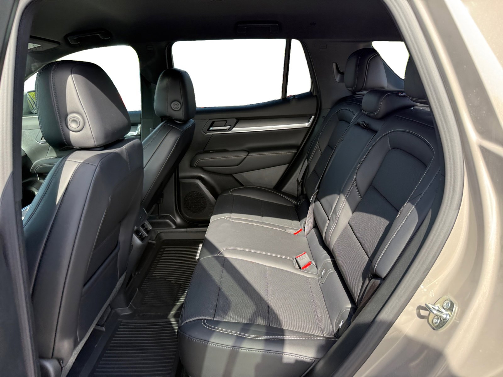 New 2026 GMC Terrain Elevation w/ Elevation Premium Package FWD image 16