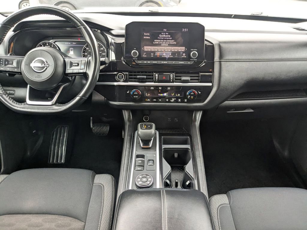 Used 2024 Nissan Pathfinder SV image 24