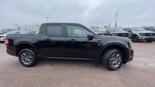 New 2025 Ford Maverick XLT image 9