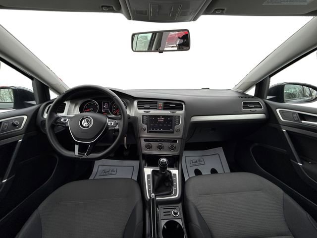 Used 2017 Volkswagen Golf S FWD image 28