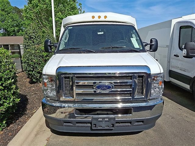 New 2024 Ford E-450 and Econoline 450 Super Duty w/ Power Windows & Locks Group RWD image 2