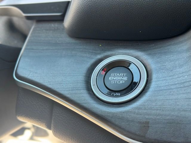 Certified 2023 Jeep Grand Cherokee Limited AWD/4WD image 15