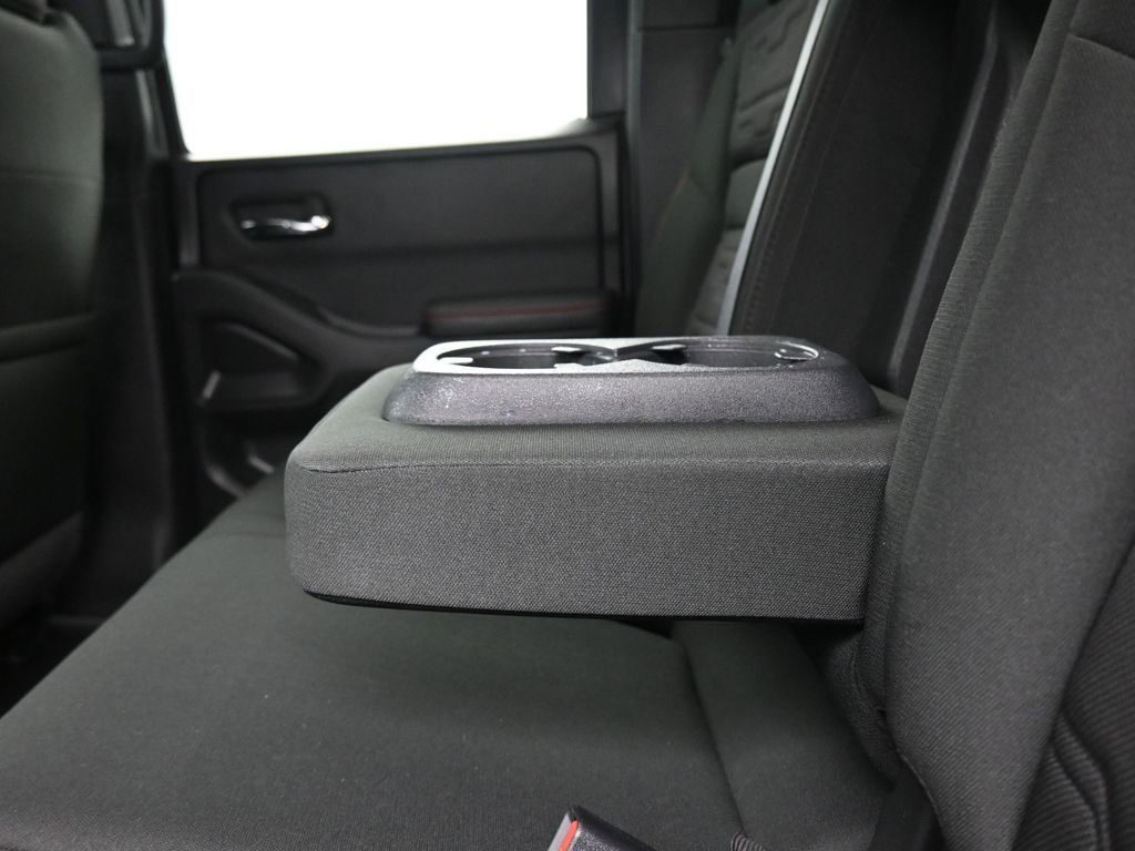Used 2024 Nissan Frontier PRO-4X w/ Technology Package image 36