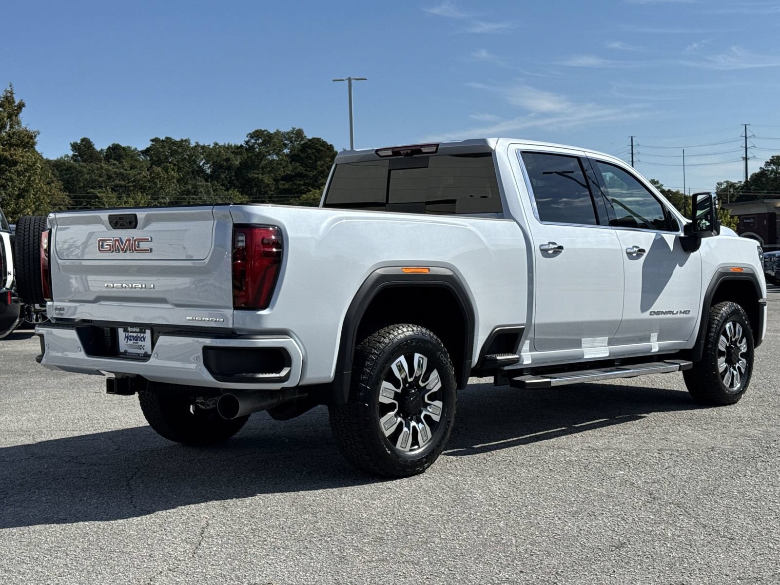 Used 2026 GMC Sierra 2500 Denali w/ Technology Package AWD/4WD image 10