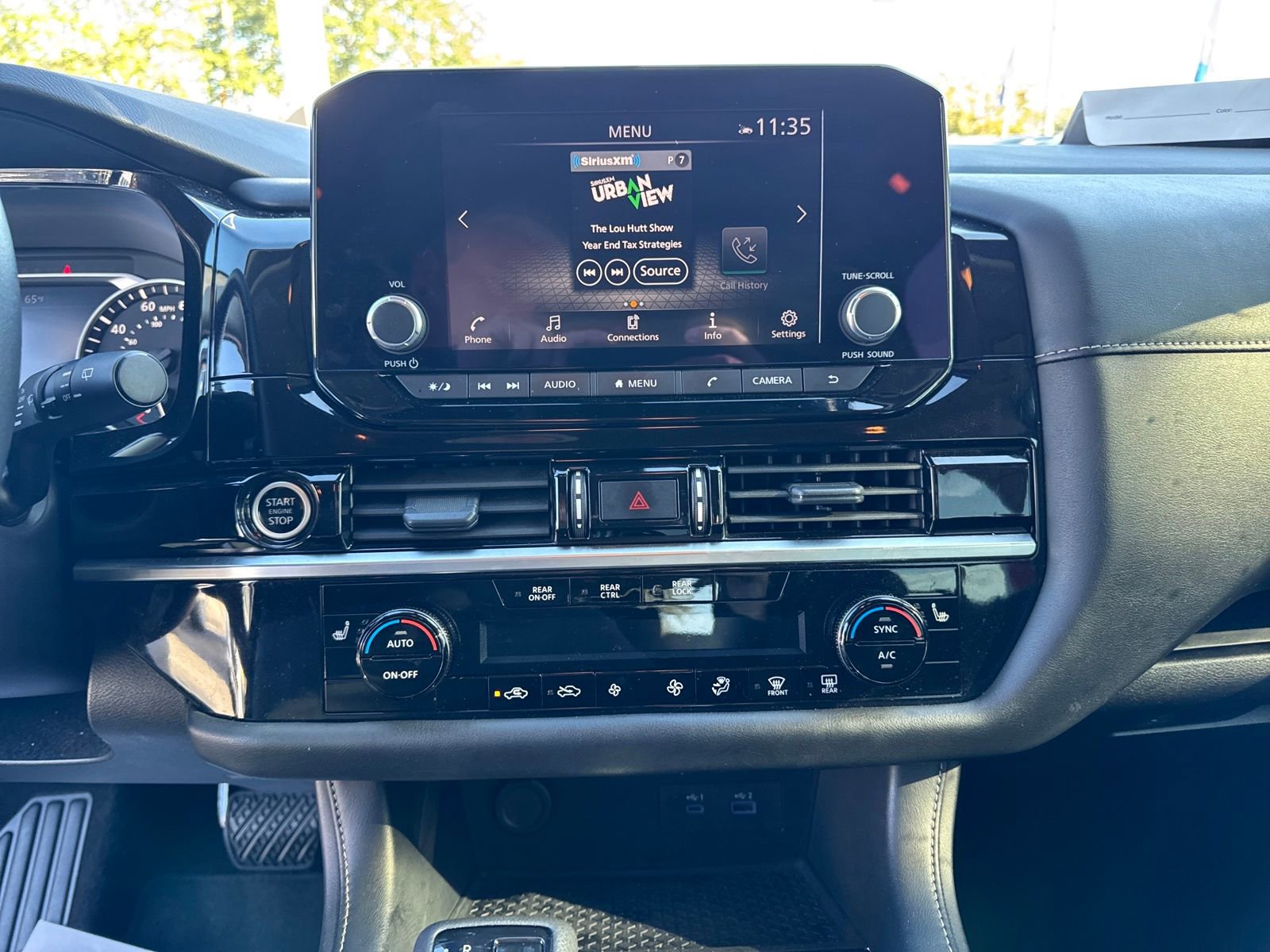 Certified 2024 Nissan Pathfinder SV image 18