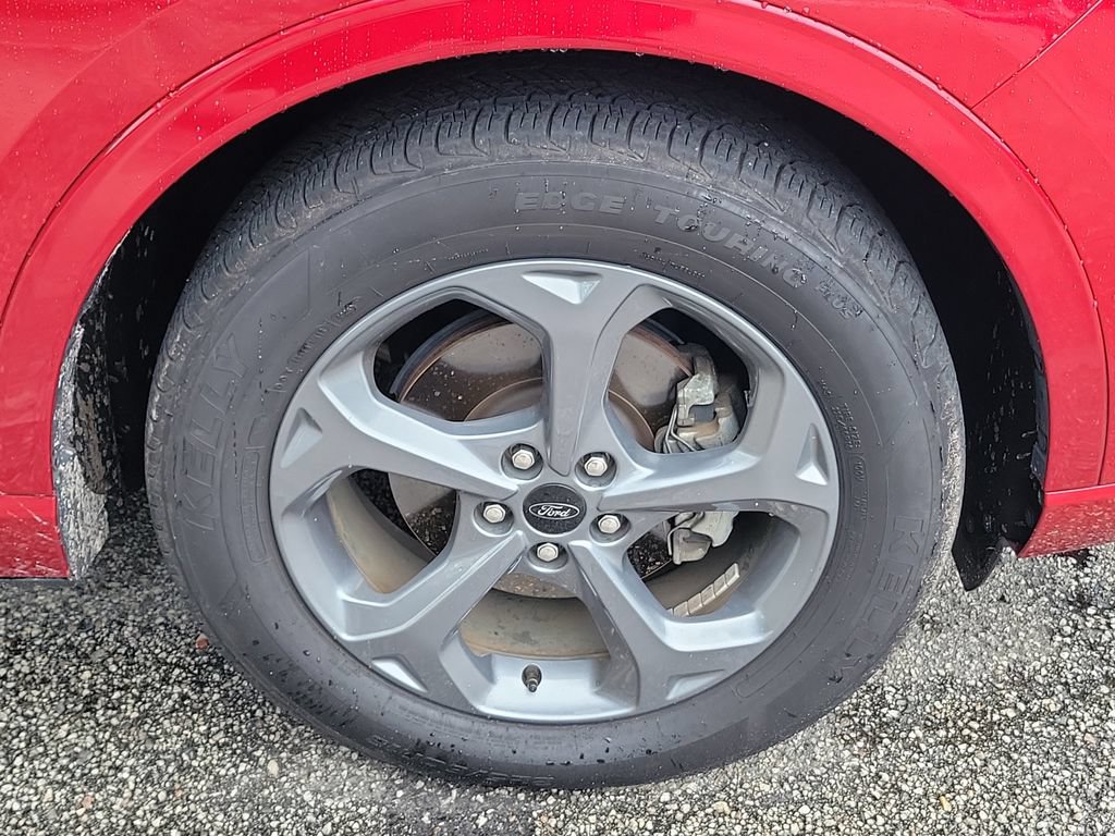 Used 2024 Ford Escape ST-Line w/ Tech Pack #1 FWD image 11