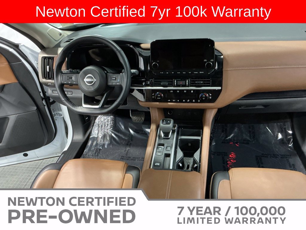 Used 2025 Nissan Pathfinder Platinum w/ Cargo Package FWD image 14