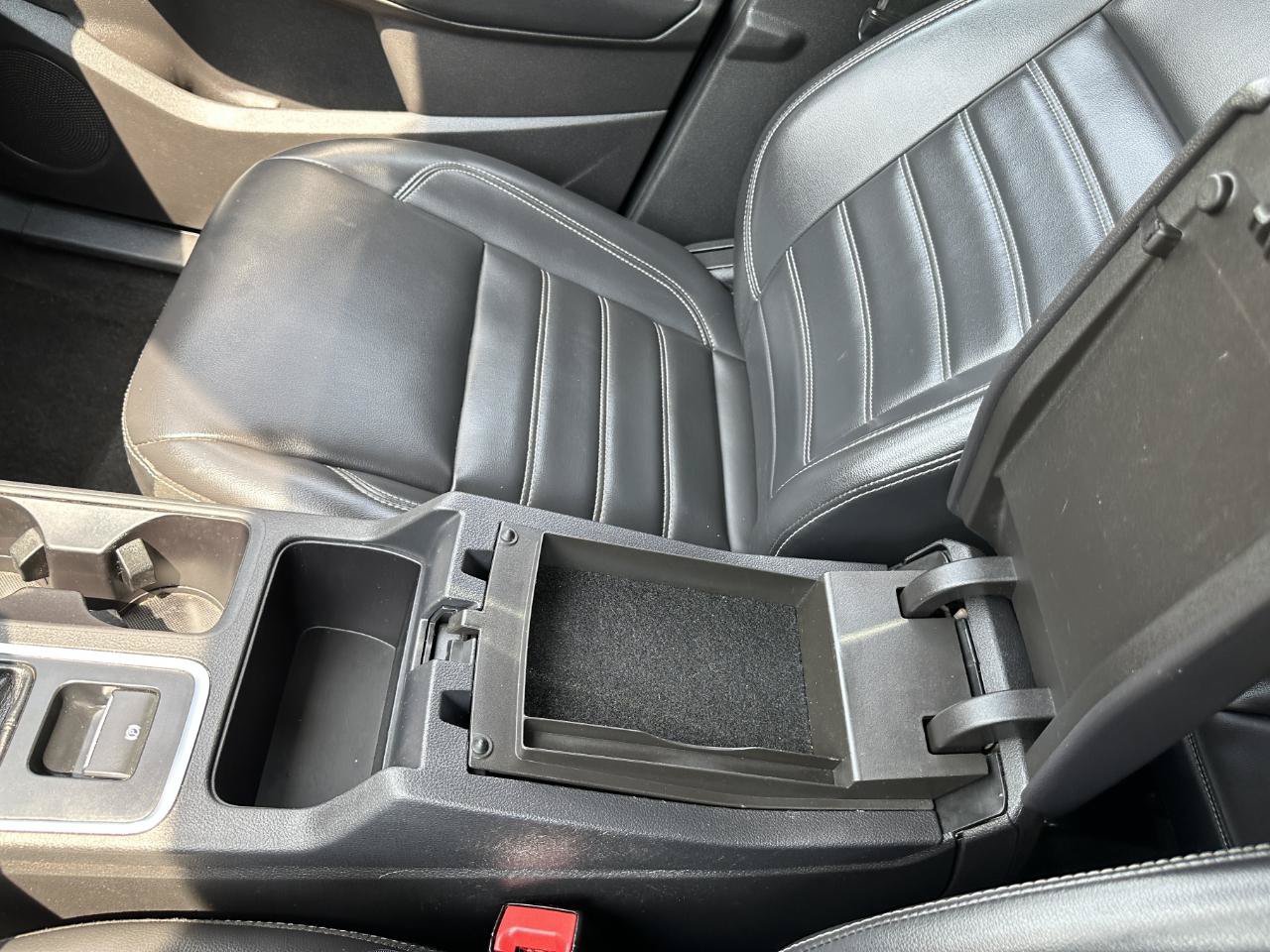 Used 2019 Ford Escape SEL AWD/4WD image 58