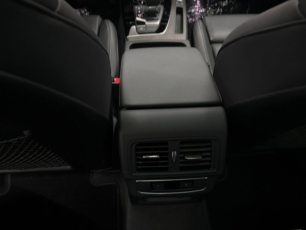 Used 2024 Audi Q5 2.0T Premium AWD/4WD image 23