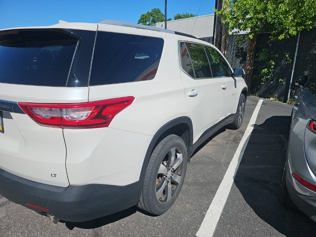 Used 2018 Chevrolet Traverse LT AWD/4WD image 5