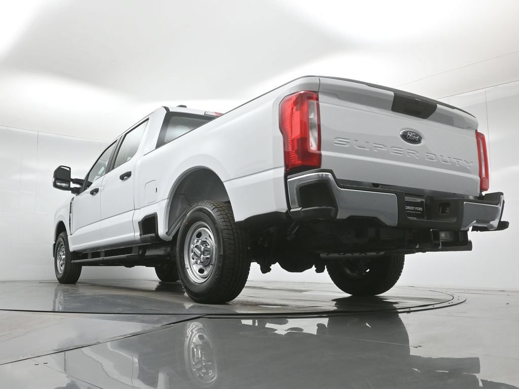 New 2026 Ford F250 XL w/ XL Chrome Package RWD image 46