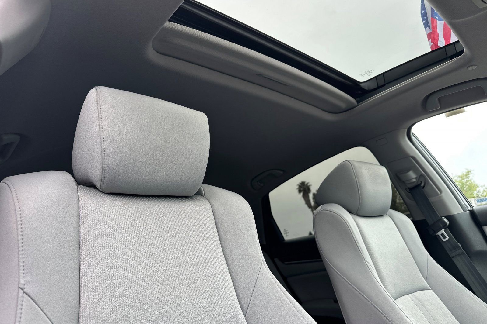 Used 2018 Honda Accord EX image 18