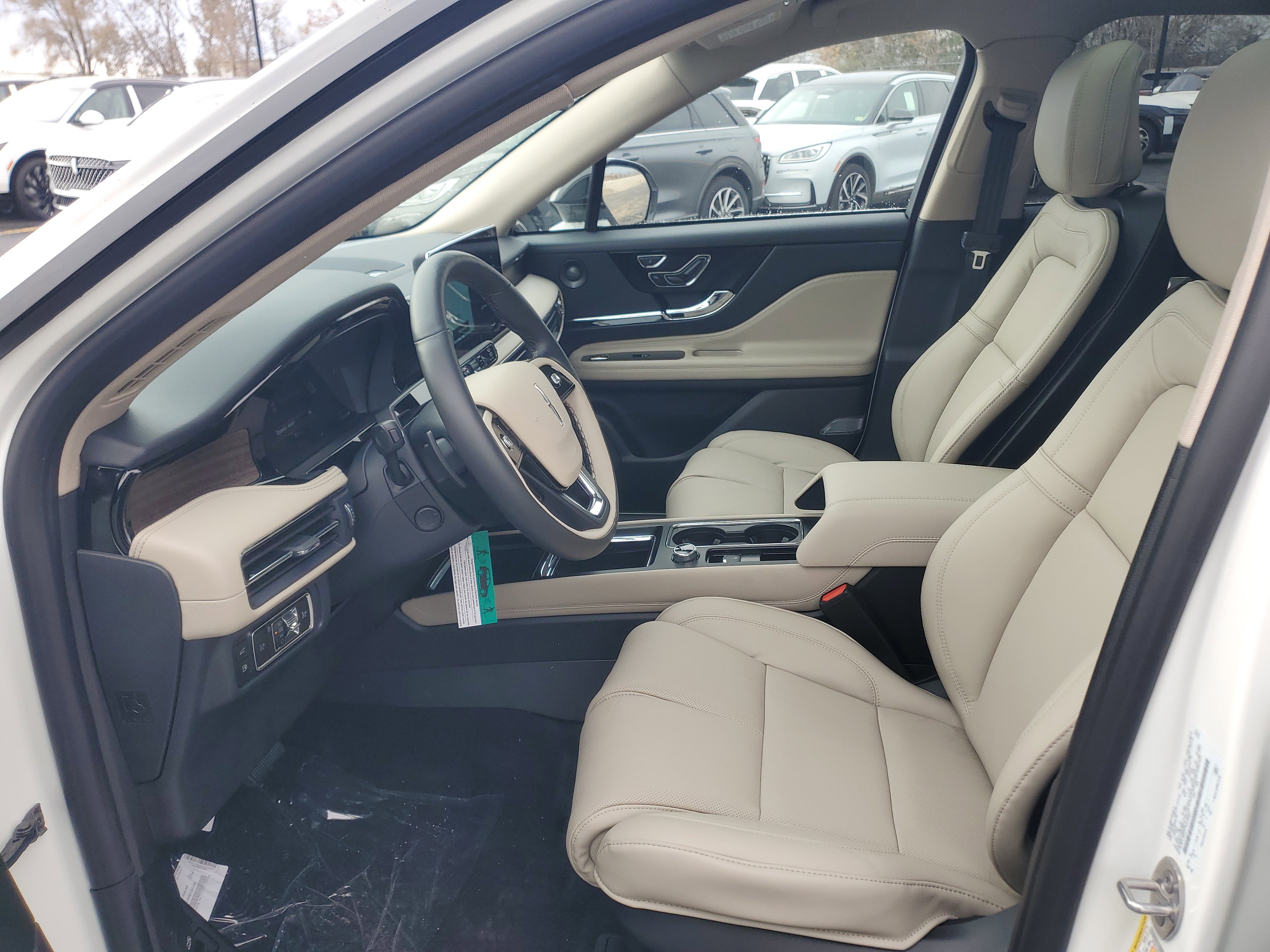 New 2026 Lincoln Corsair Grand Touring image 12