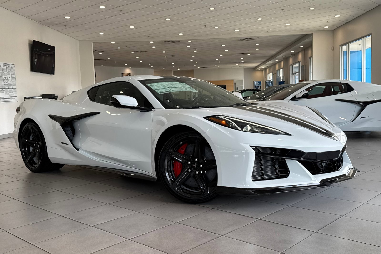 New 2025 Chevrolet Corvette E-Ray image 2