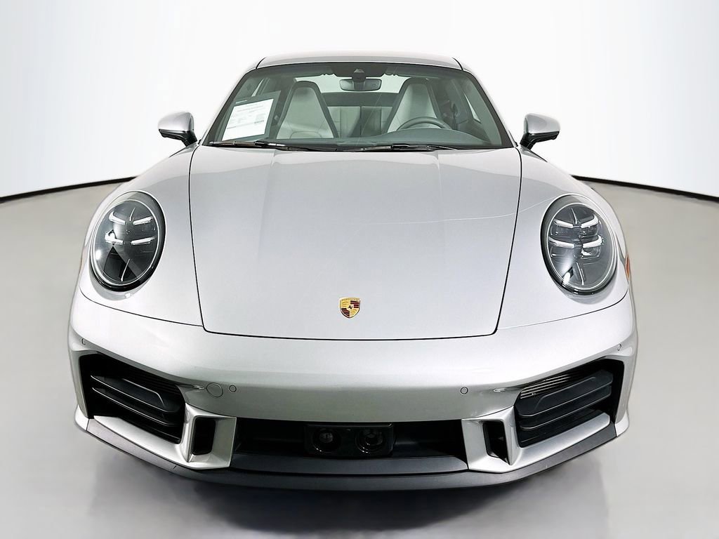 Certified 2025 Porsche 911 Carrera RWD image 6