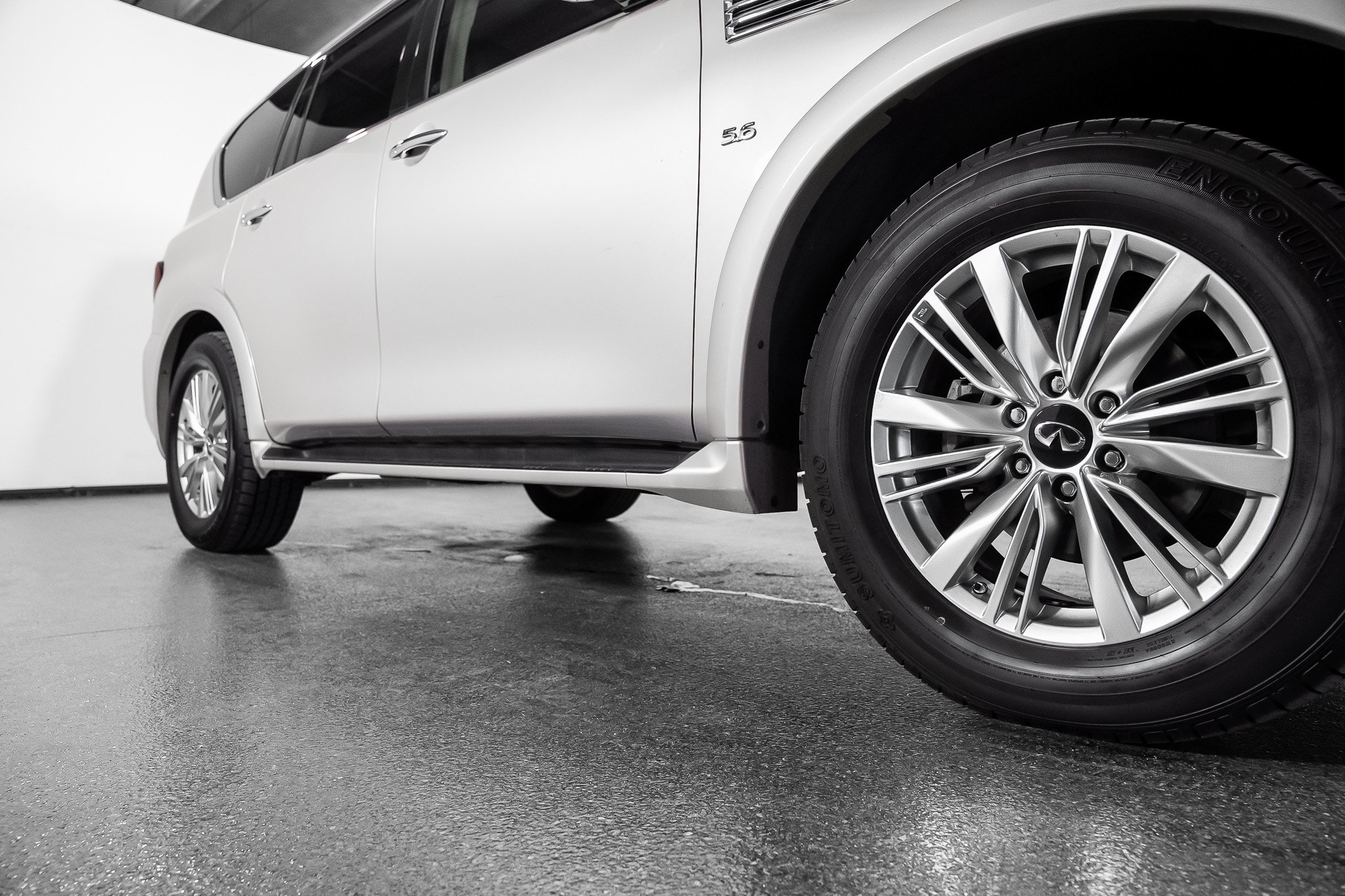Used 2019 INFINITI QX80 Luxe w/ Proassist Package RWD image 34