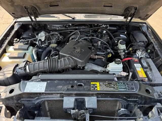 Used 2005 Ford Explorer Sport Trac Adrenalin AWD/4WD image 30