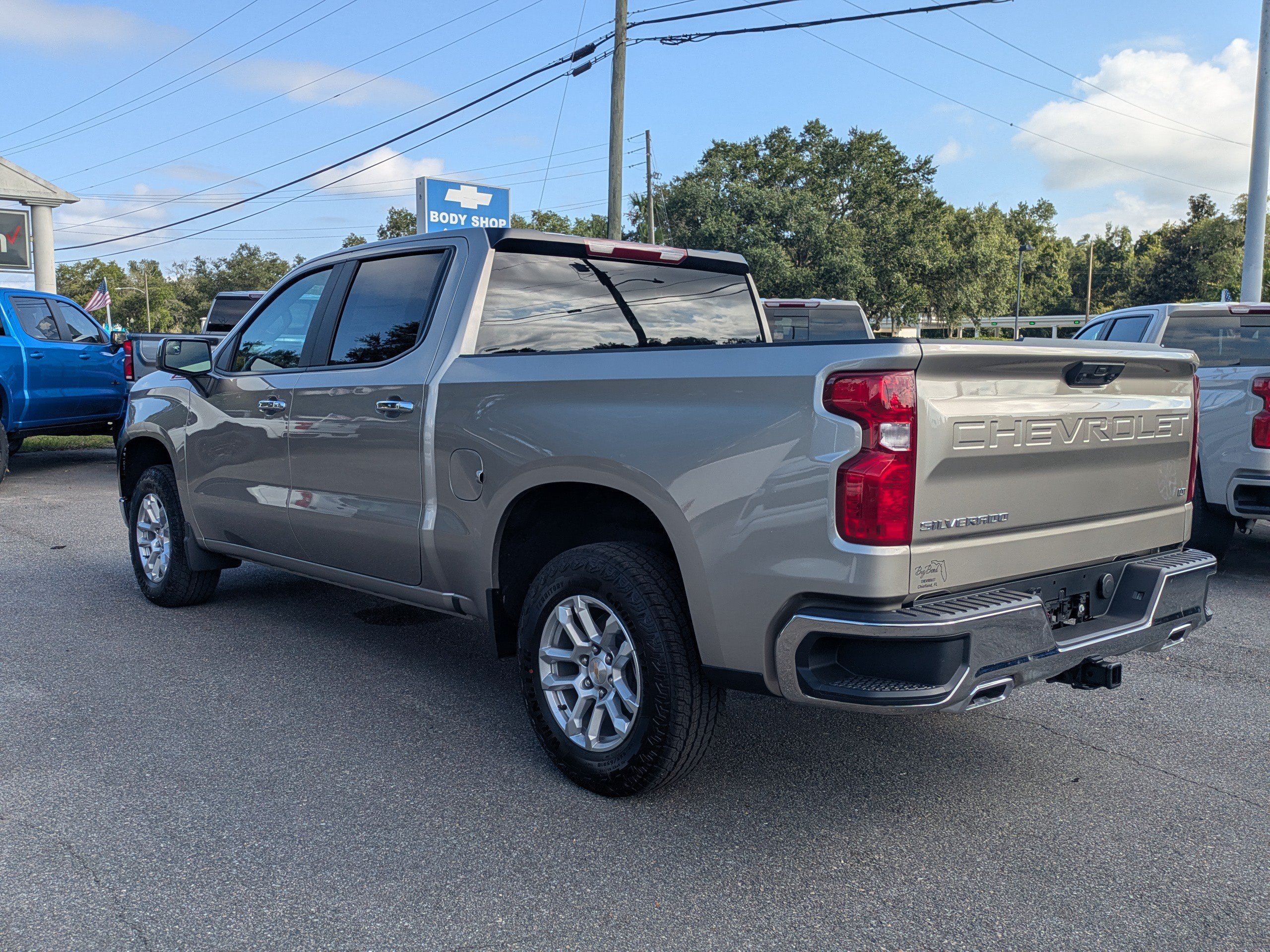 New 2026 Chevrolet Silverado 1500 LT w/ Z71 Off-Road Package AWD/4WD image 6