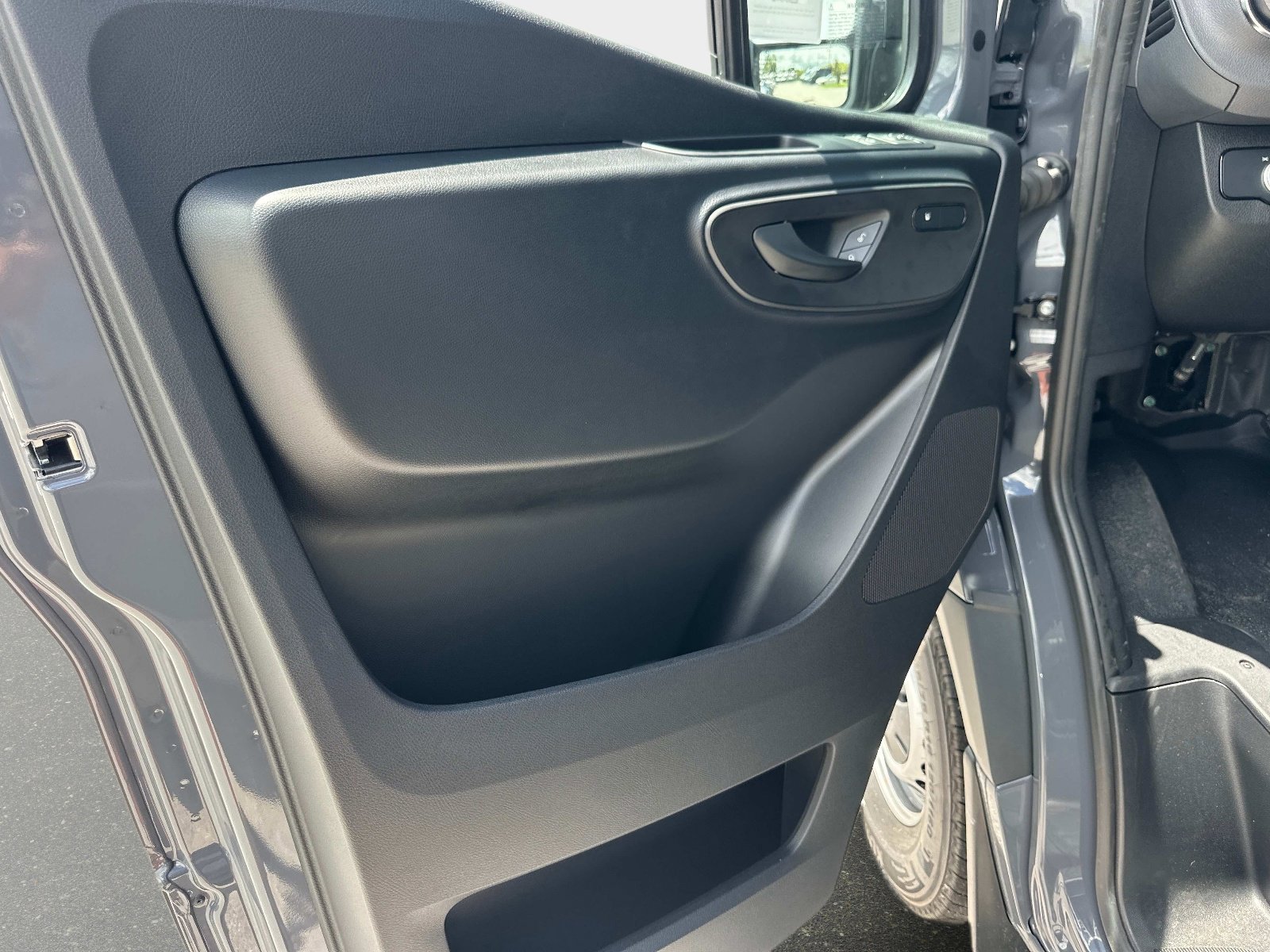 New 2025 Mercedes-Benz Sprinter 2500 image 11