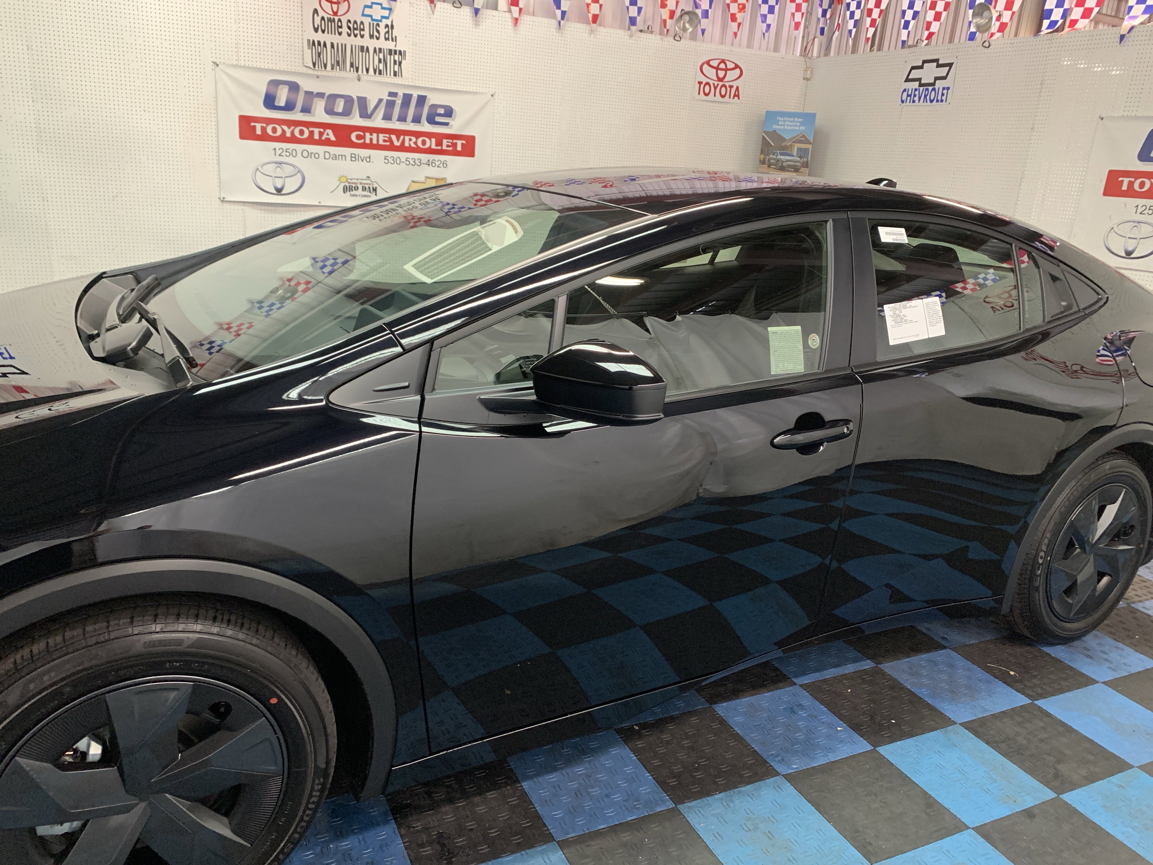 New 2026 Toyota Prius Plug-In Hybrid image 2