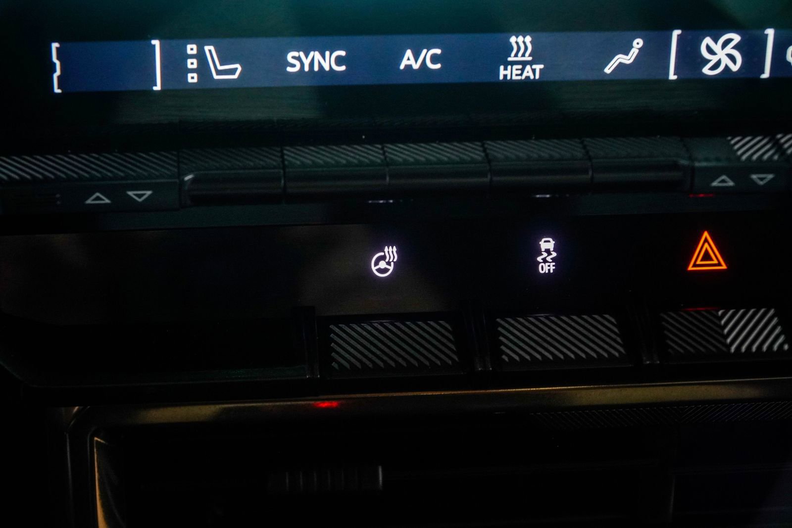 Used 2025 GMC Hummer EV 3X AWD/4WD image 34