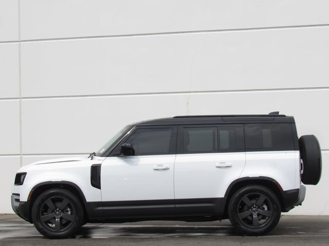 Used 2025 Land Rover Defender 110 S AWD/4WD image 4