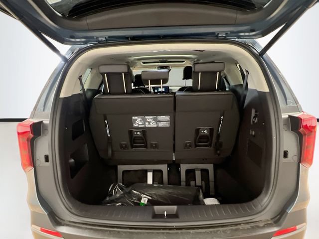 New 2027 Kia Carnival SX w/ Dark Edition Package FWD image 28